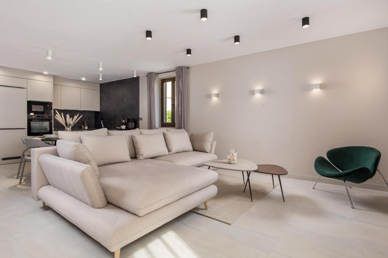 Apartmani Dogas ツリクヴェニツァ エクステリア 写真