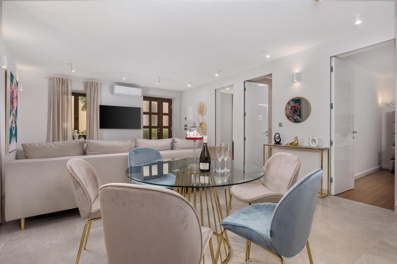 Apartmani Dogas ツリクヴェニツァ エクステリア 写真