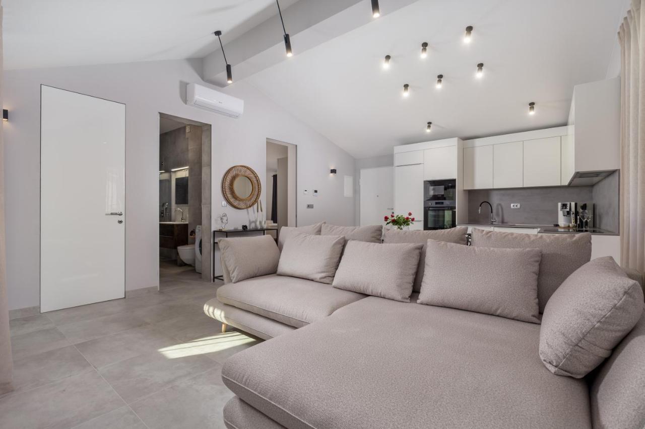 Apartmani Dogas ツリクヴェニツァ エクステリア 写真