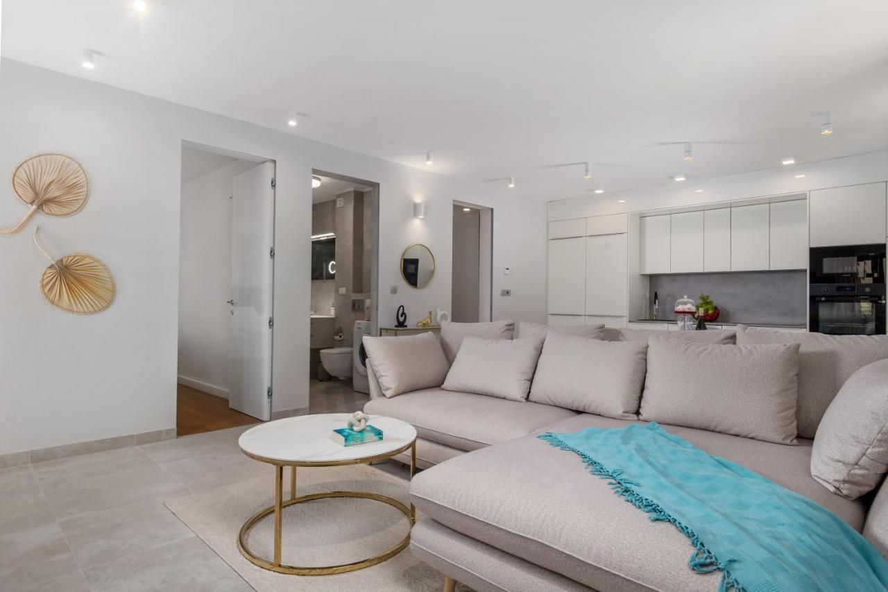 Apartmani Dogas ツリクヴェニツァ エクステリア 写真