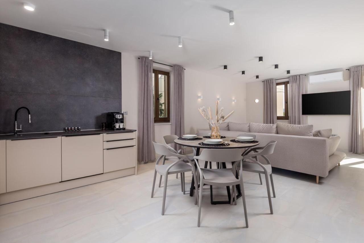 Apartmani Dogas ツリクヴェニツァ エクステリア 写真