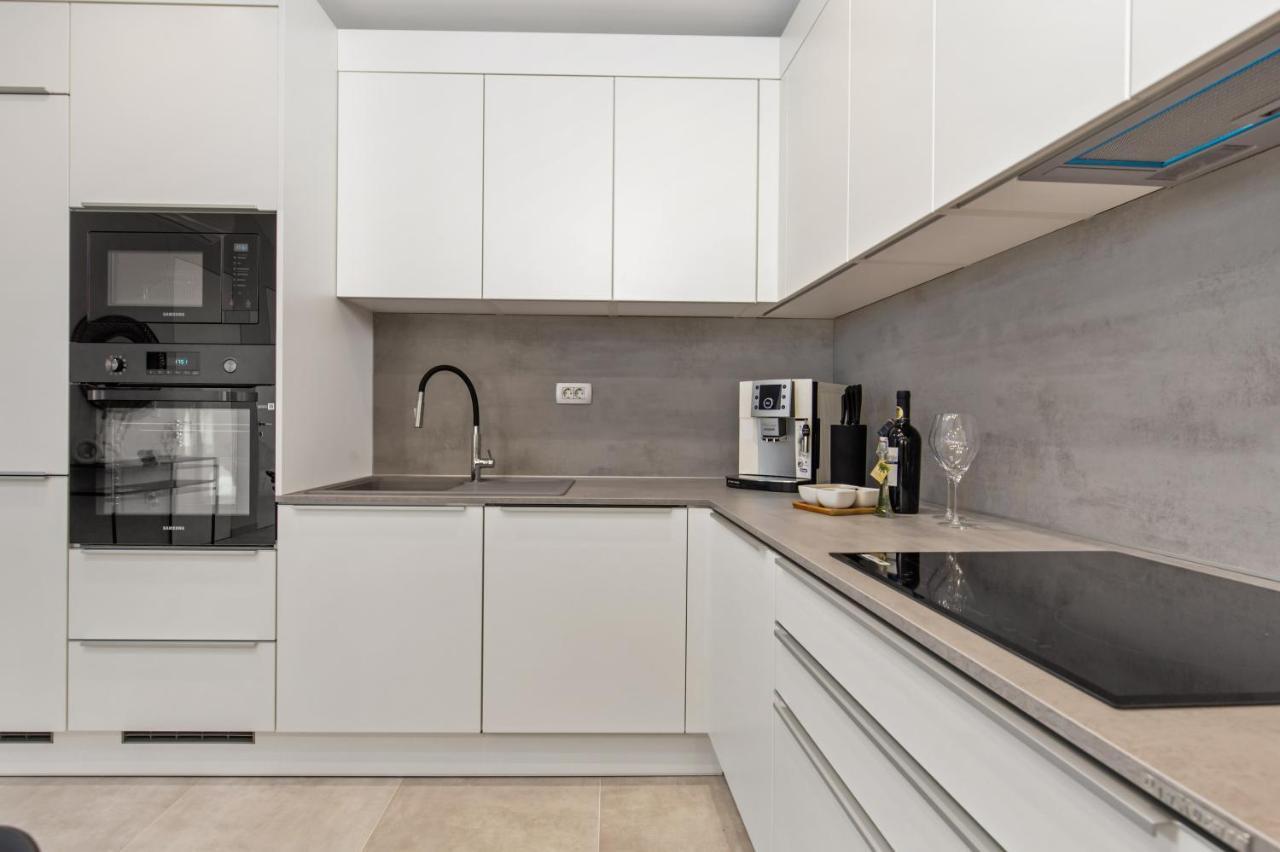Apartmani Dogas ツリクヴェニツァ エクステリア 写真