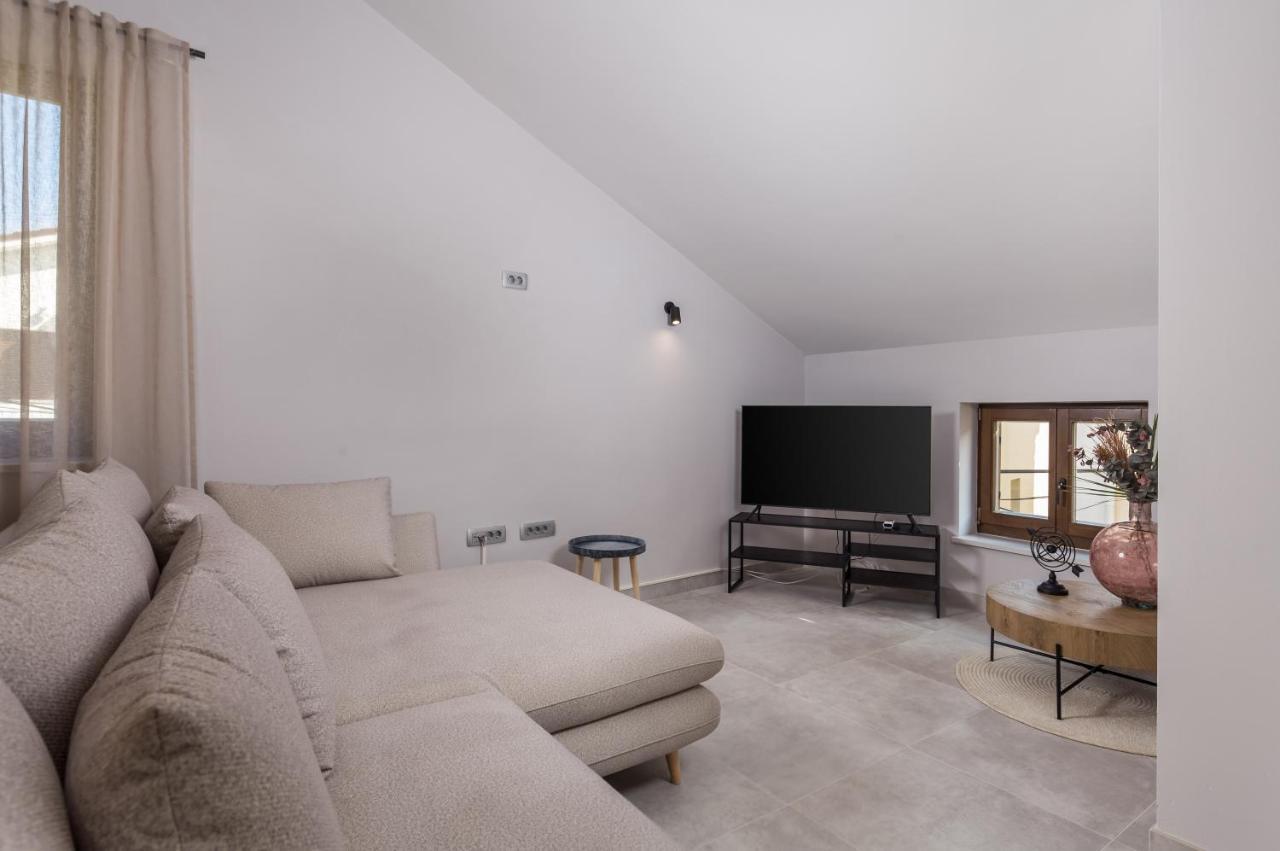 Apartmani Dogas ツリクヴェニツァ エクステリア 写真